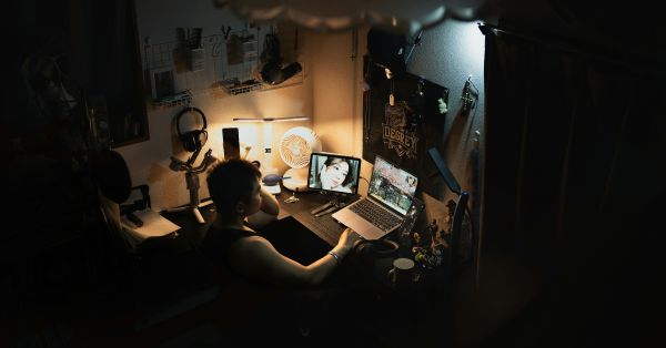 Chantage webcam : 5 stratégies pour prévenir les risques